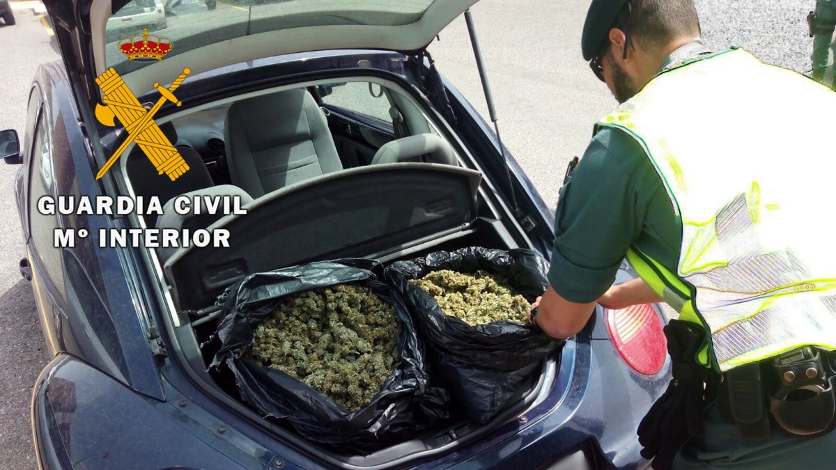 Droga incautada por la Guardia Civil.