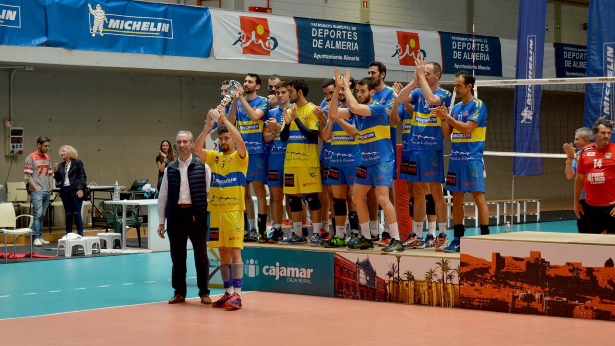 Los almerienses en el podio.