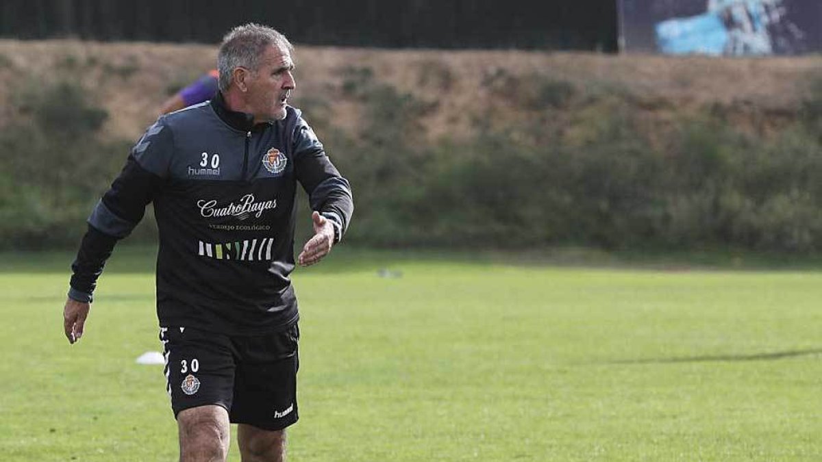 Paco Herrera en un entrenamiento.