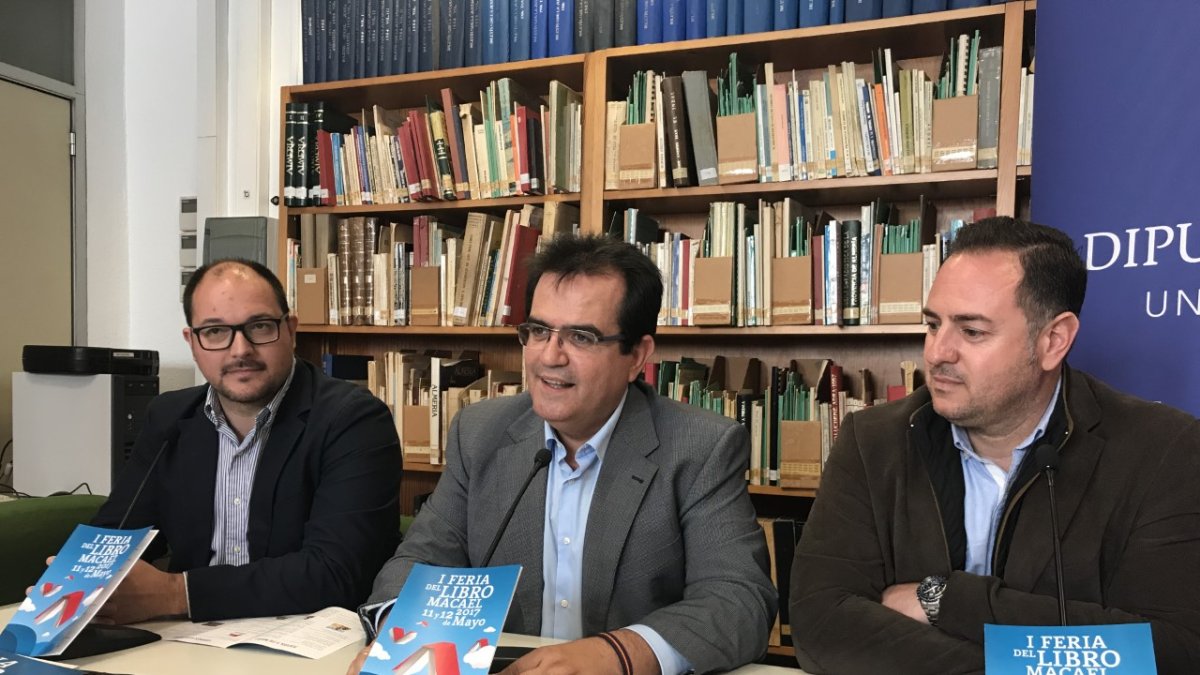 Emilio Cruz, Antonio J. Rodríguez y Raúl Martínez.