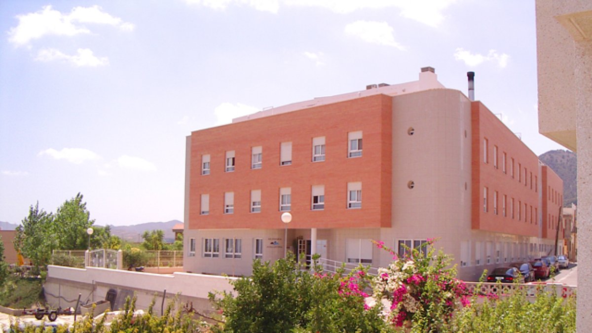 Mirasierra es el nombre de la residencia que tiene en Alhama de Almería la empresa que desarrollará el centro de Roquetas.