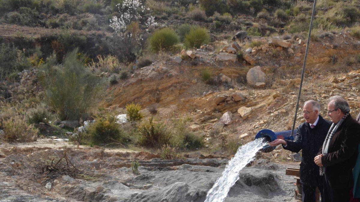 Amat y Bonilla, tras el fin de la primera fase de las obras del sondeo.