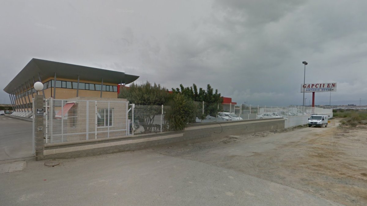 Empresa veratense que ha distribuido los lotes de atún contaminado.