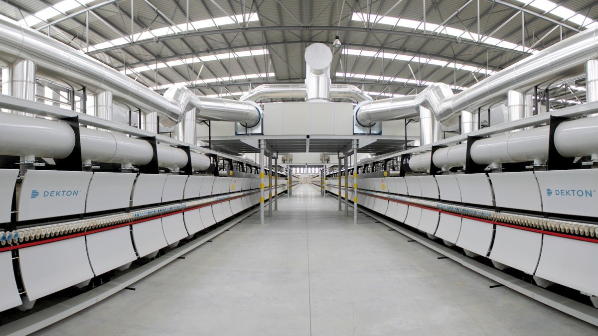 Planta de elaboración de Dekton en Cantoria