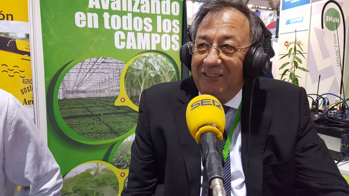 El presidente de Hortamar, Miguel Moreno, en los micrófonos de 