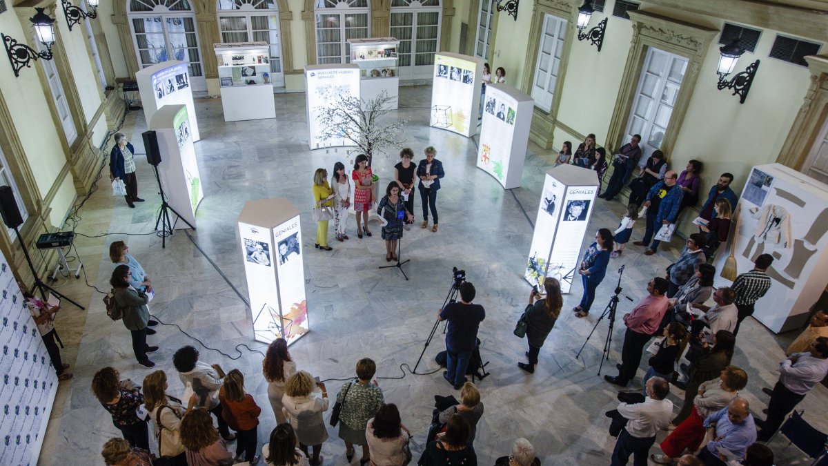 Inauguración de la muestra el pasado miércoles en la Diputación.
