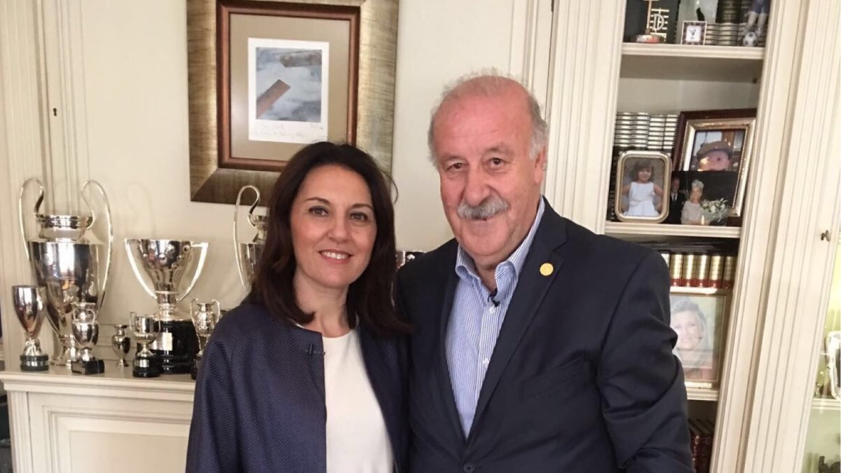 Magdalena Cantero con Vicente del Bosque.