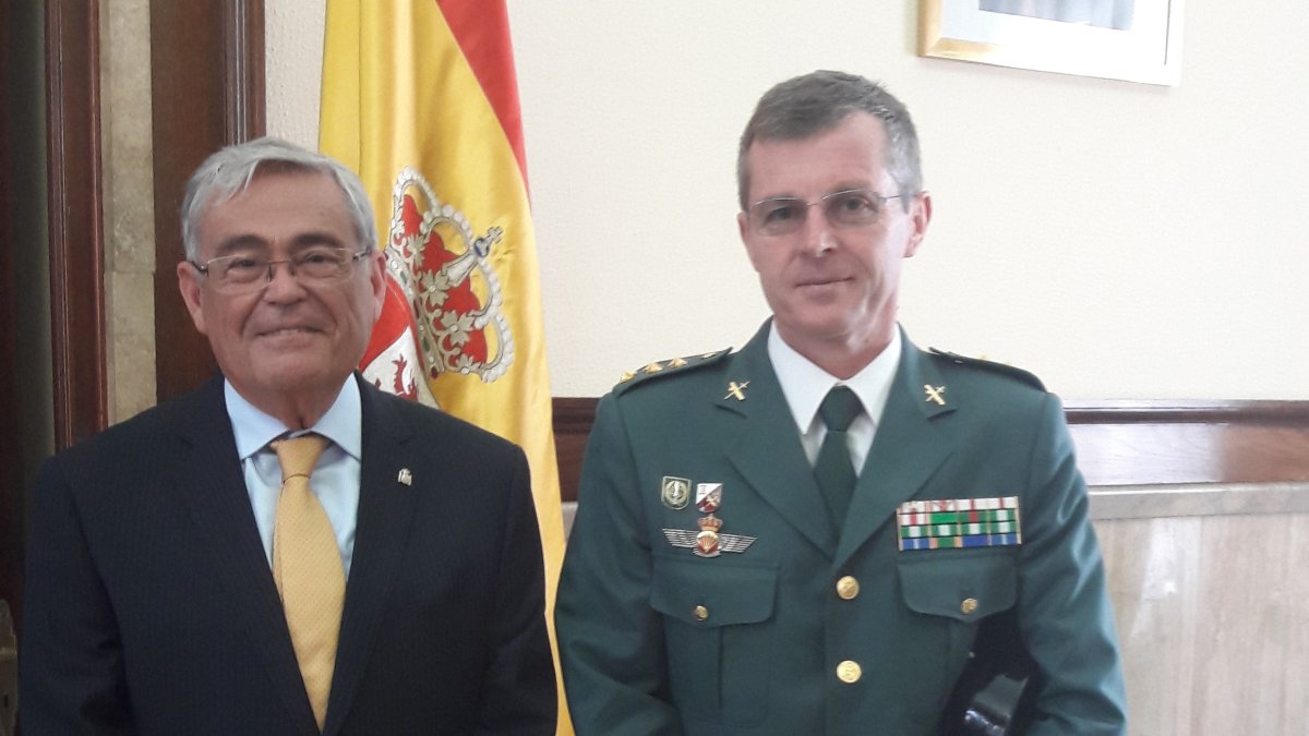 El subdelegado Andrés García Lorca y el coronel Arturo Prieto