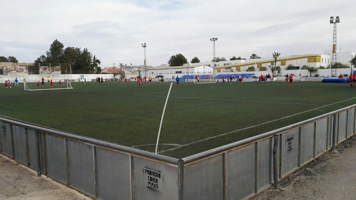 El Ayuntamiento invertirá este año medio millón en el campo de San Miguel.