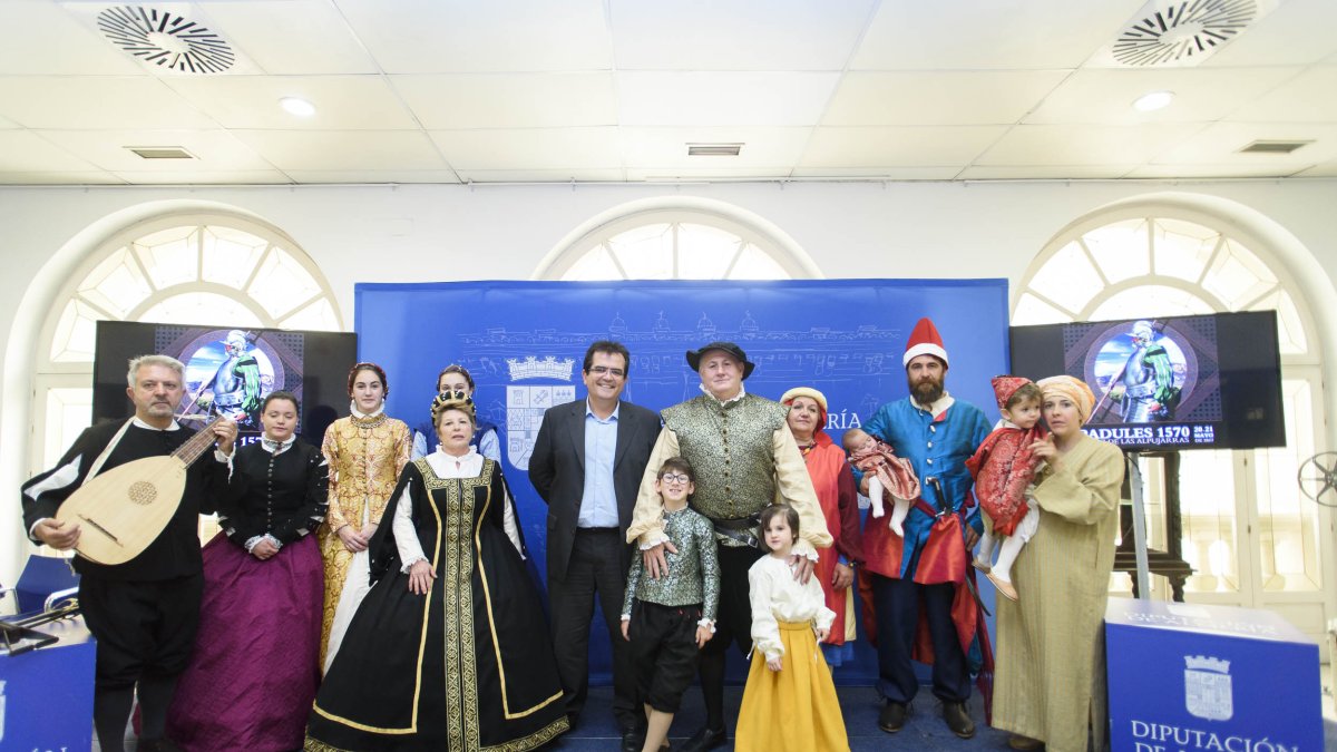 Presentación en el Palacio provincial de la Paz de las Alpujarras.