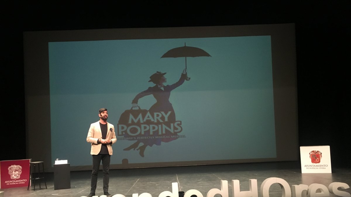 Ponencia de Manu Sánchez ayer en Huérca-Overa.