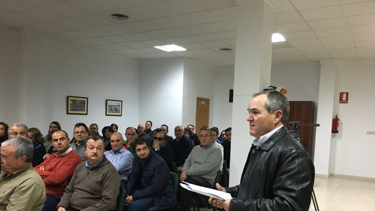 El alcalde de Arboleas durante su última intervención en el Consorcio de Residuos el pasado mes de enero.