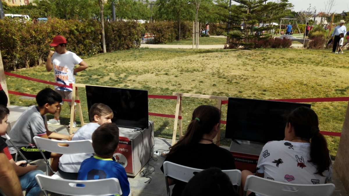 Pequeños preparados para participar en el torneo.