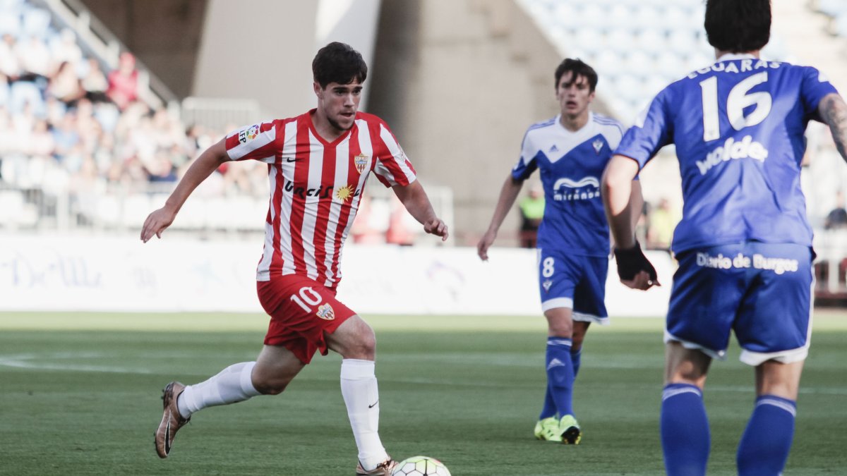 Pozo en el Almería-Mirandés de la pasada Liga.