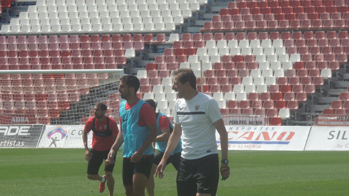 Ramis, enfadado.