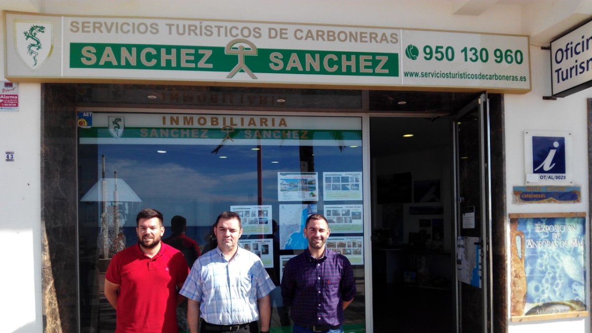 Pedro José Venzal con Diego Sánchez y Sergio Domínguez.