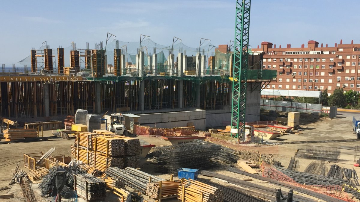 Aspecto actual de las obras del hospital Materno-Infantil.