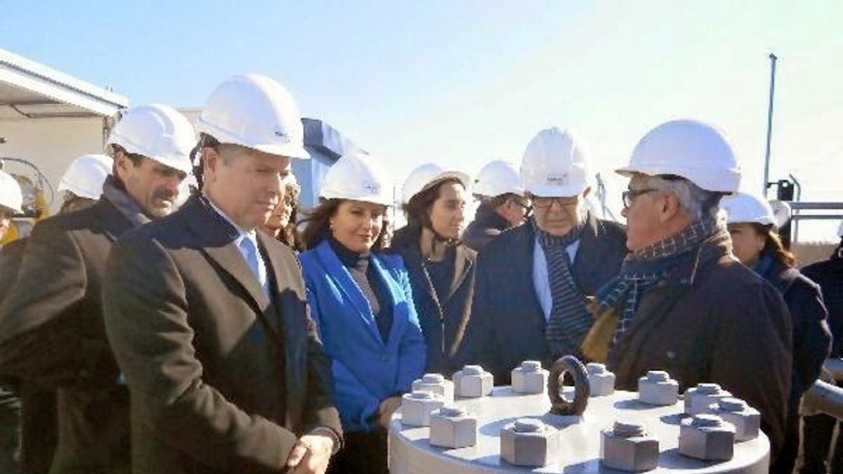 Detalle de la inauguración del gasoducto del Almanzora en 2015 que suministrará a 13 municipios y a la industria del mármol con una extensión de 135
