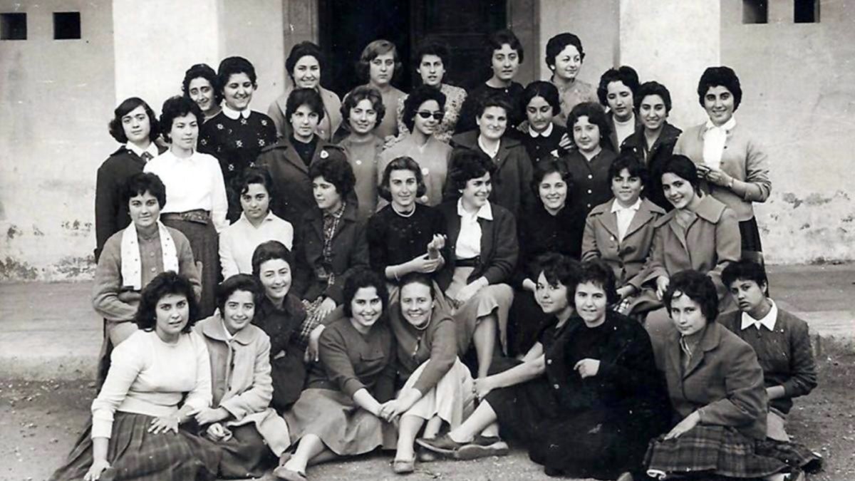 Alumnas y profesoras de la Escuela de Magisterio de Almería ( promoción 1957-1960) en el viaje de estudios de fin de carrera que realizaron por vari
