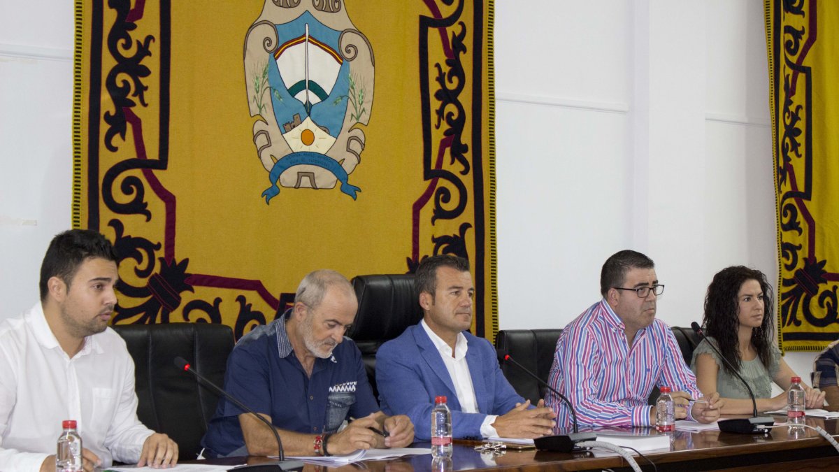 Pleno celebrado en Carboneras el viernes pasado.