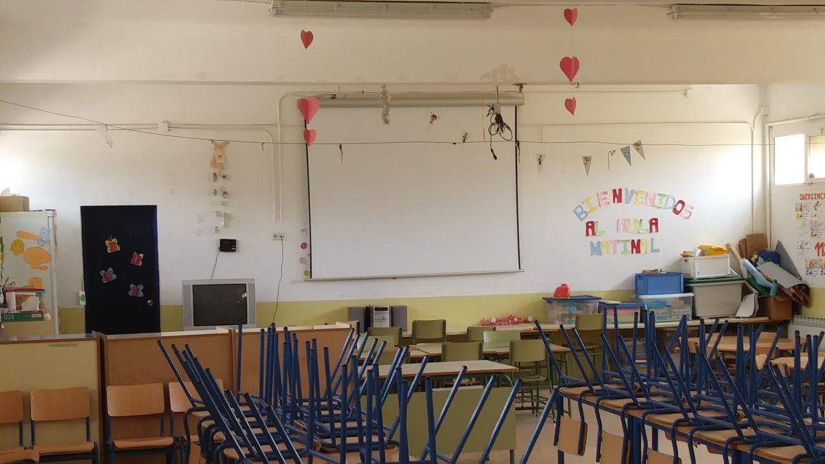 El comedor y el aula matinal comparten el espacio donde antes estaba el gimnasio.