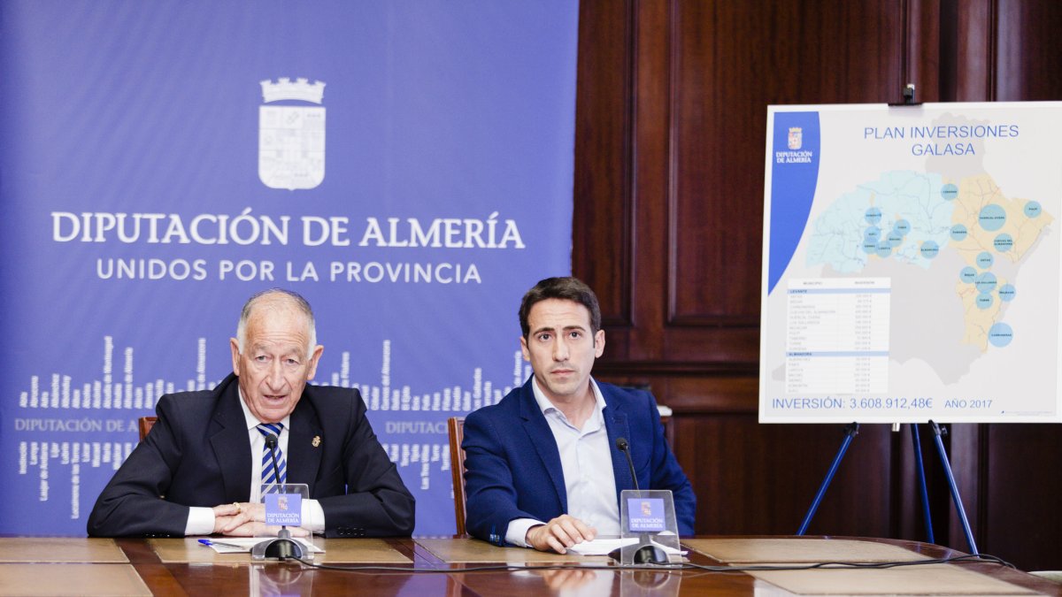 Amat y Liria, durante la presentación ayer de las actuaciones de Galasa.