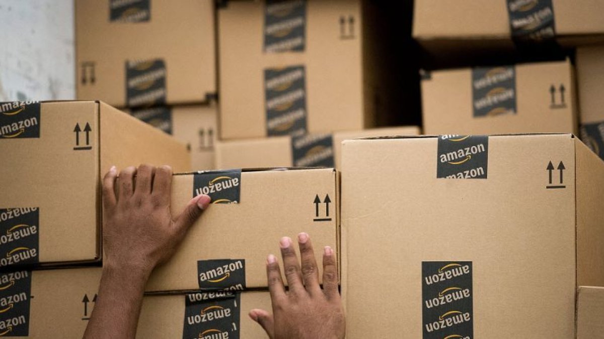 Varios paquetes de Amazon.