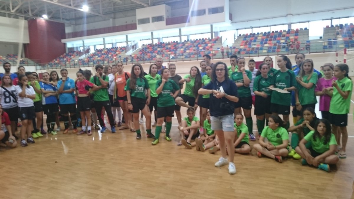 Gran ambiente en el Palacio de Deportes de Vícar.