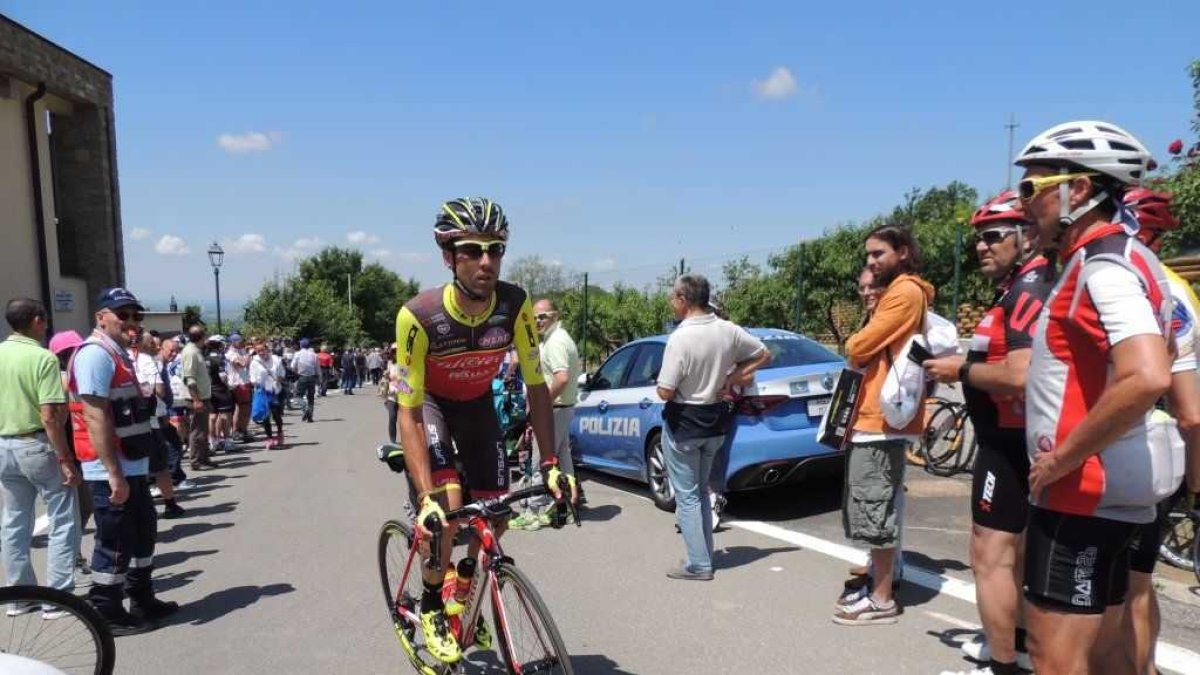 Cristian Rodríguez acudiendo a un control de firmas.