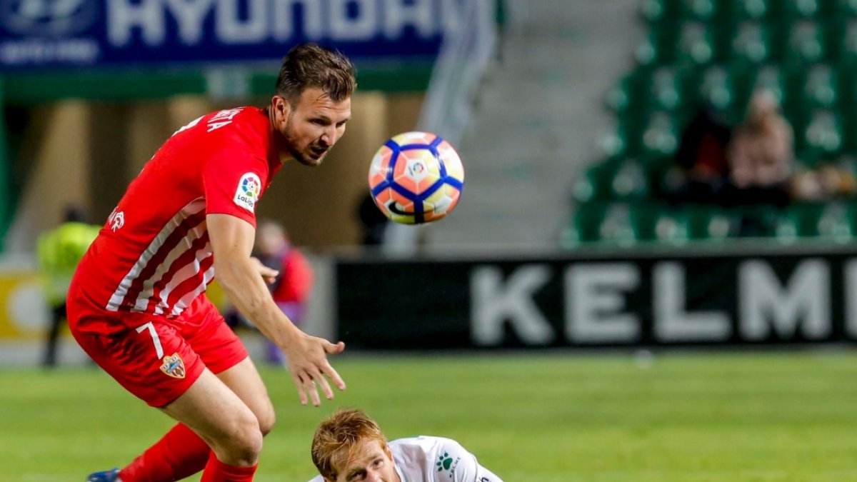 Marco Motta, en el Elche-Almería.