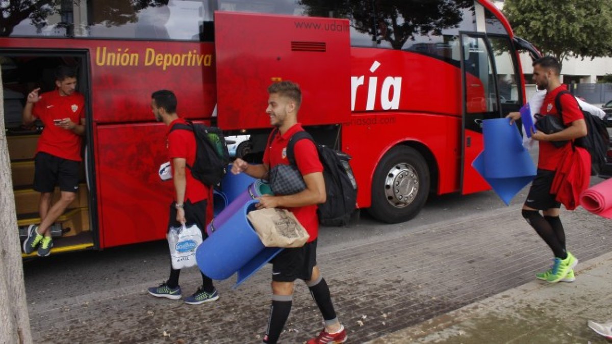 La salida del Almería B.