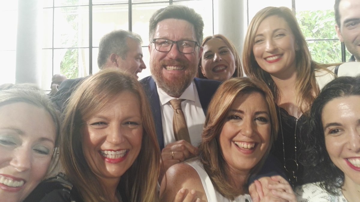 La presidenta de la Junta y el nuevo consejero, ayer en Sevilla.