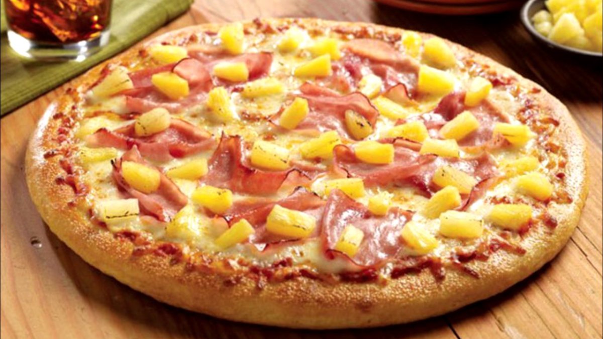 Pizza con piña. Youtube