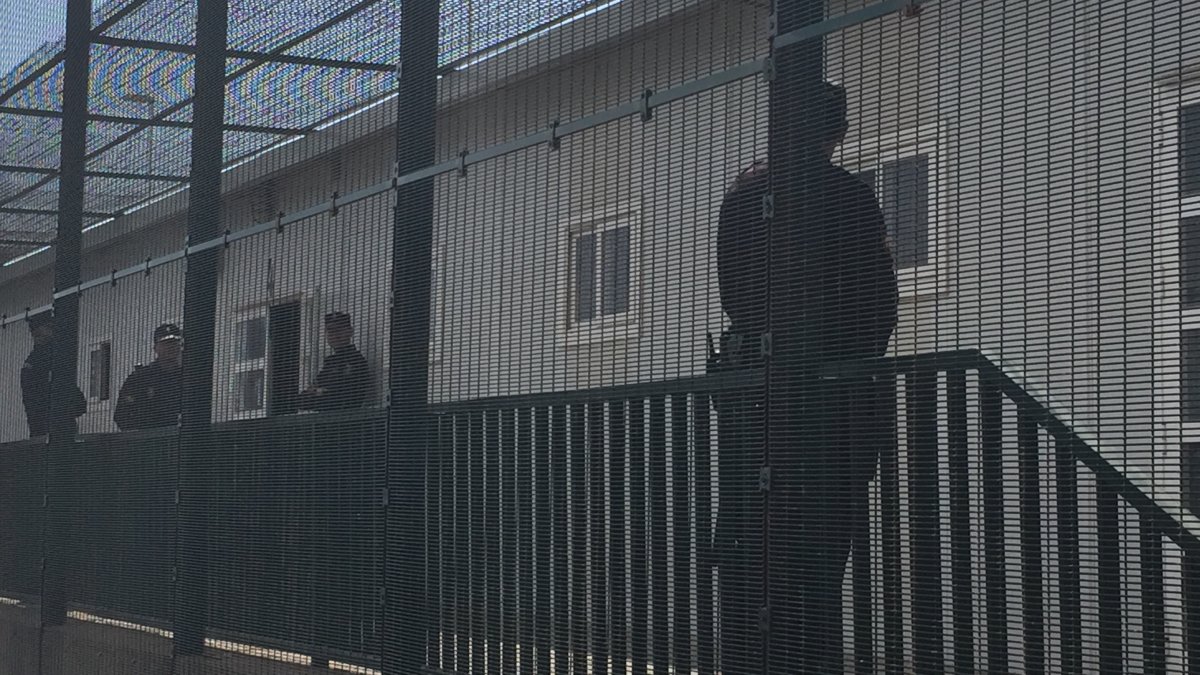 Módulos para inmigrantes en el Puerto de Almería.