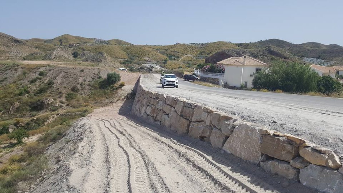Obras en el talud de contención de Los Higuerales.