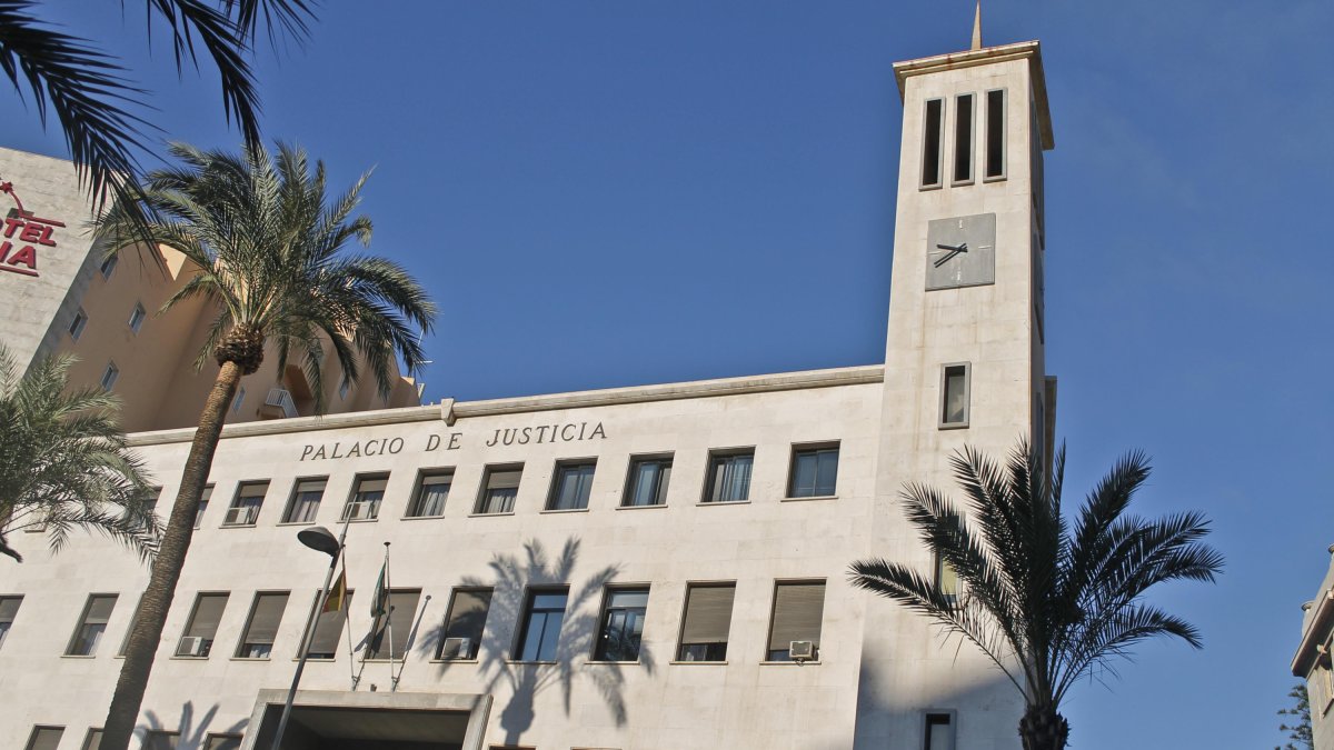 El juicio con jurado se está celebrando en la sede de la Audiencia Provincial de Almería