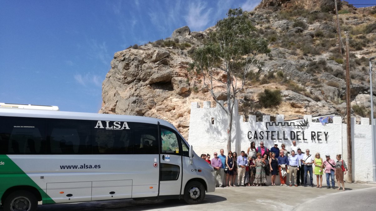 Llegada del primer bus en la historia a este barrio