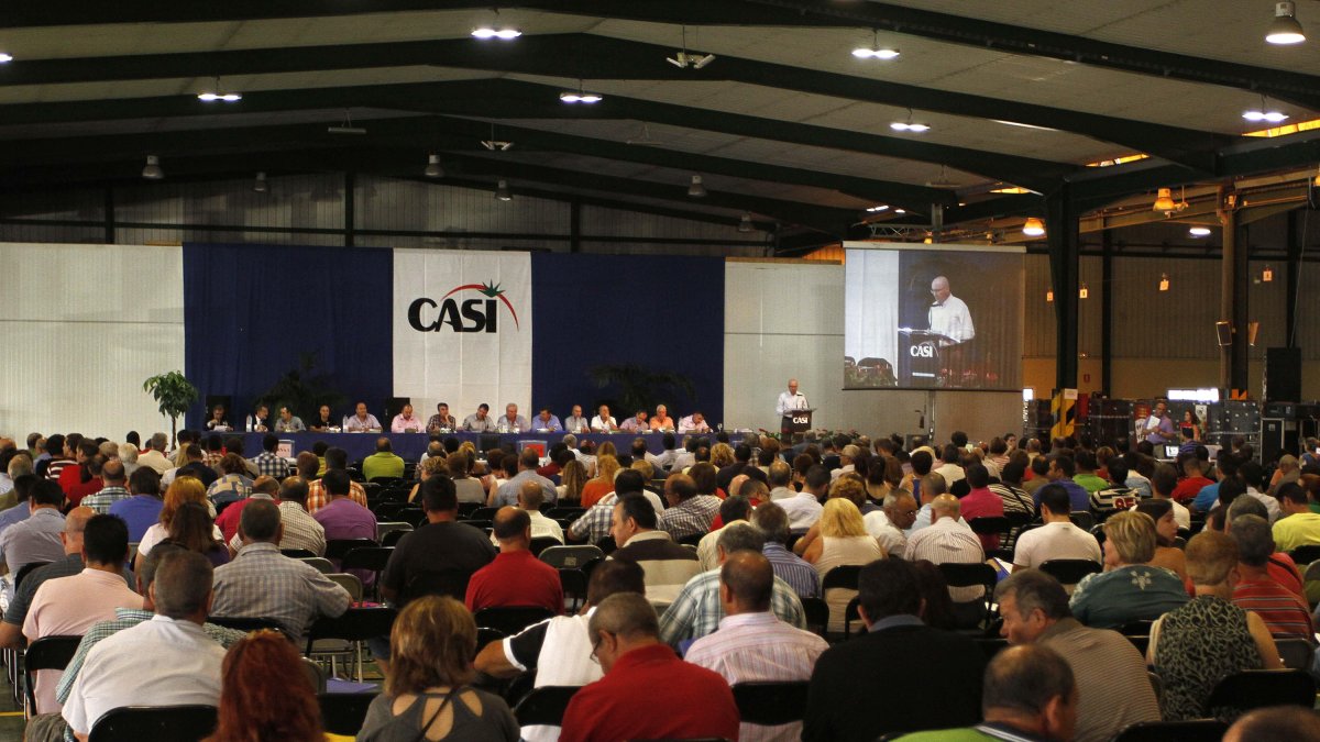 Imagen de archivo de una asamblea anual de socios de la Cooperativa Agrícola San Isidro (CASI) en La Cañada.