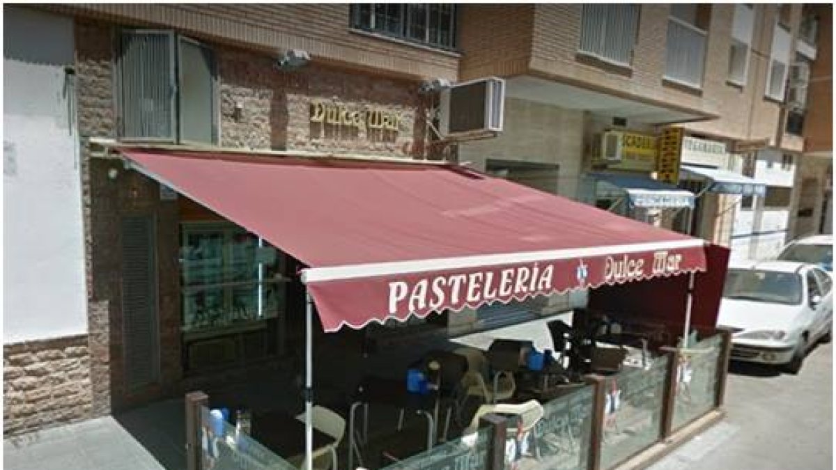 Pastelería Dulce del Mar, en la calle Ferrocarril.