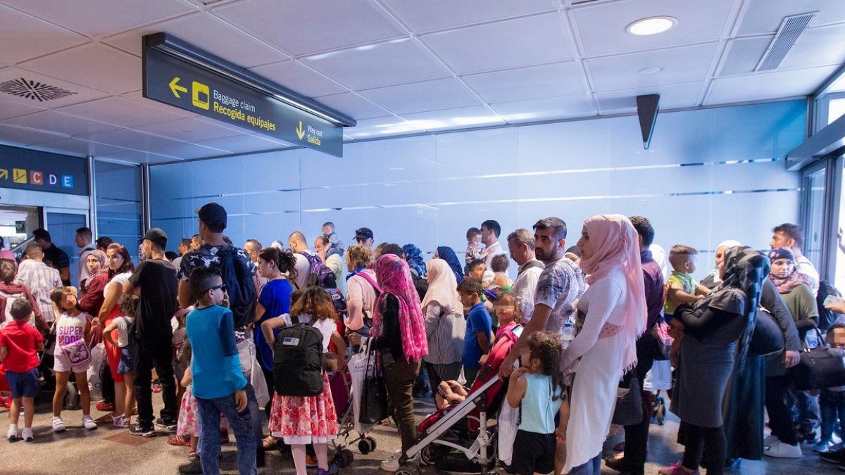Refugiados ayer en Madrid.