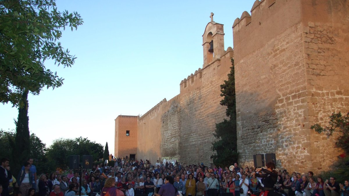 El amanecer en la Alcazaba en una fotografía de archivo.