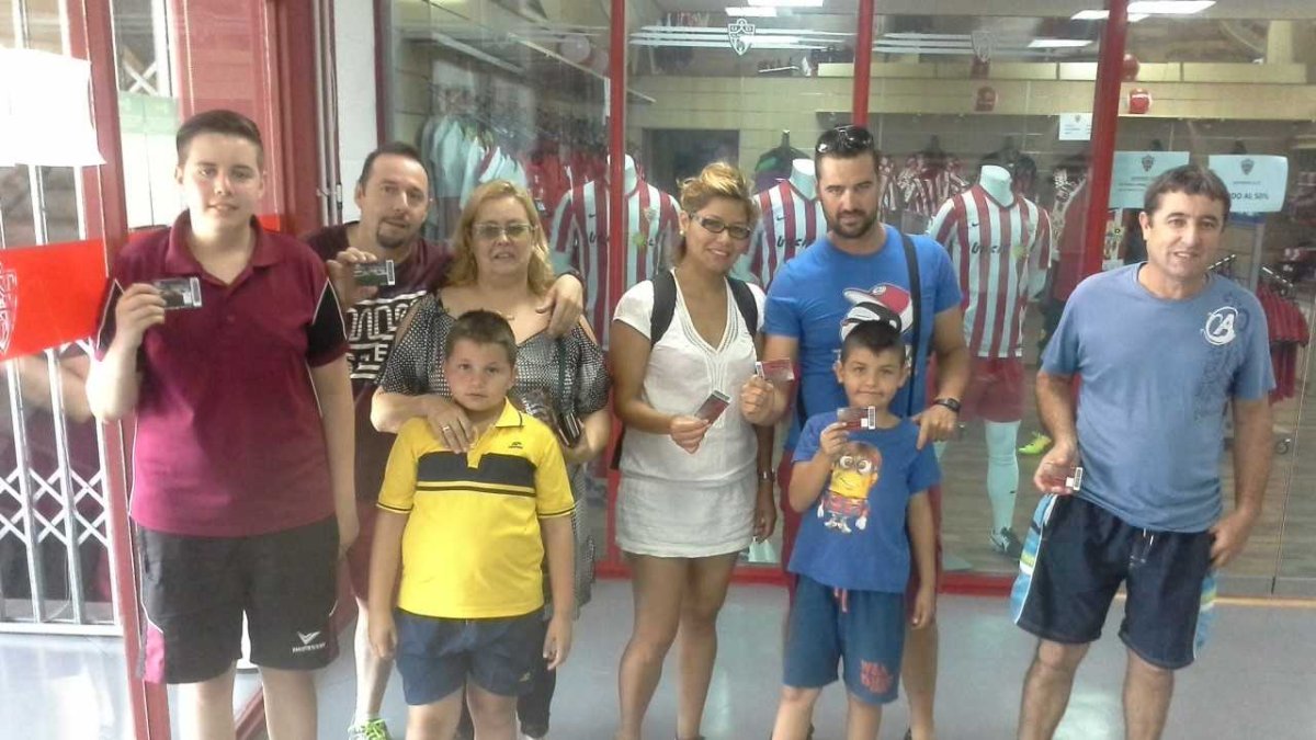 Ser abonado del Almería forma parte de nuestras vidas.