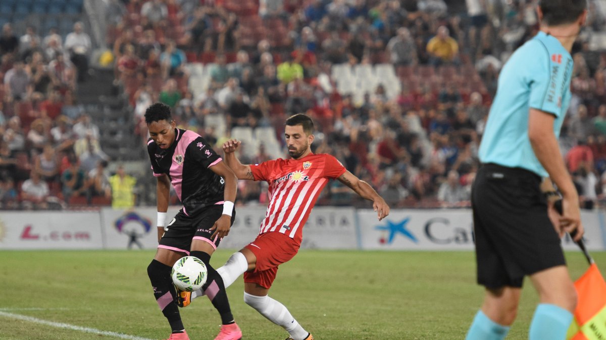 Isidoro se va del Almería.