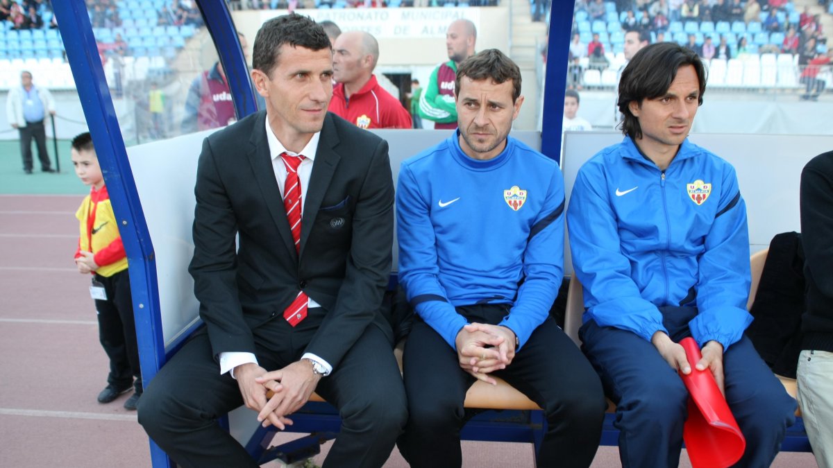 Ibán Andrés (derecha), con Juan Solla y Javi Gracia.