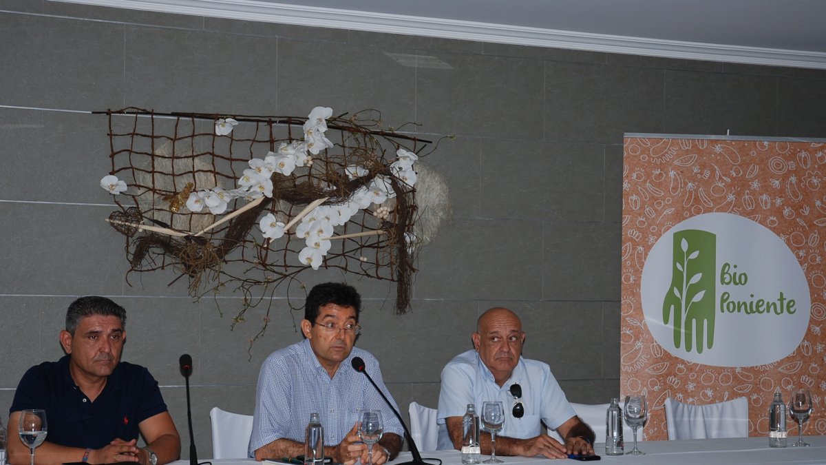 La reunión de Agroponiente con sus productores para analizar su incremento de la producción ecológica.