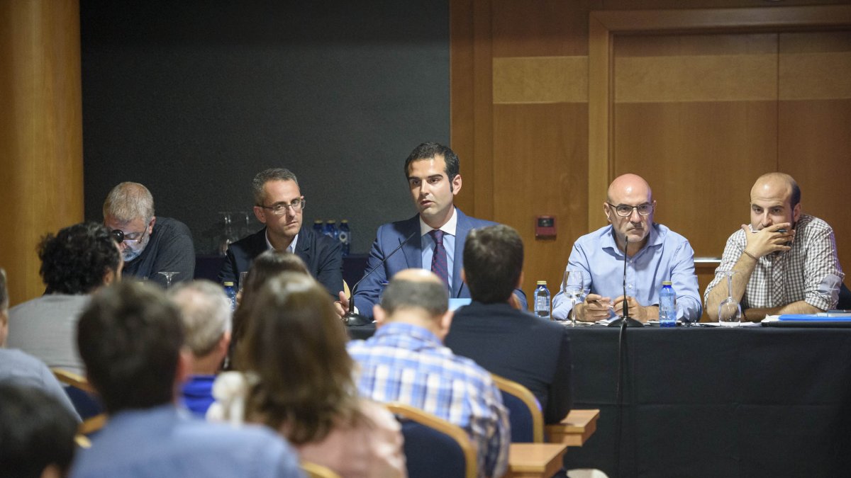 Mesa redonda del curso de verano
