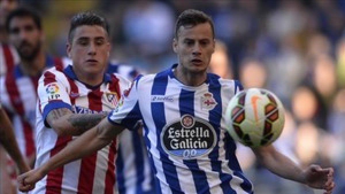 Oriol Riera está libre en el mercado.