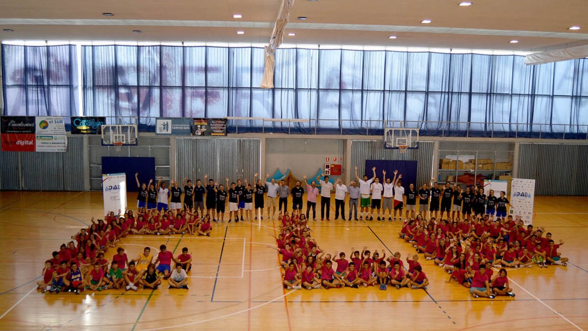 Juanjo Segura con los alumnos del Campus.