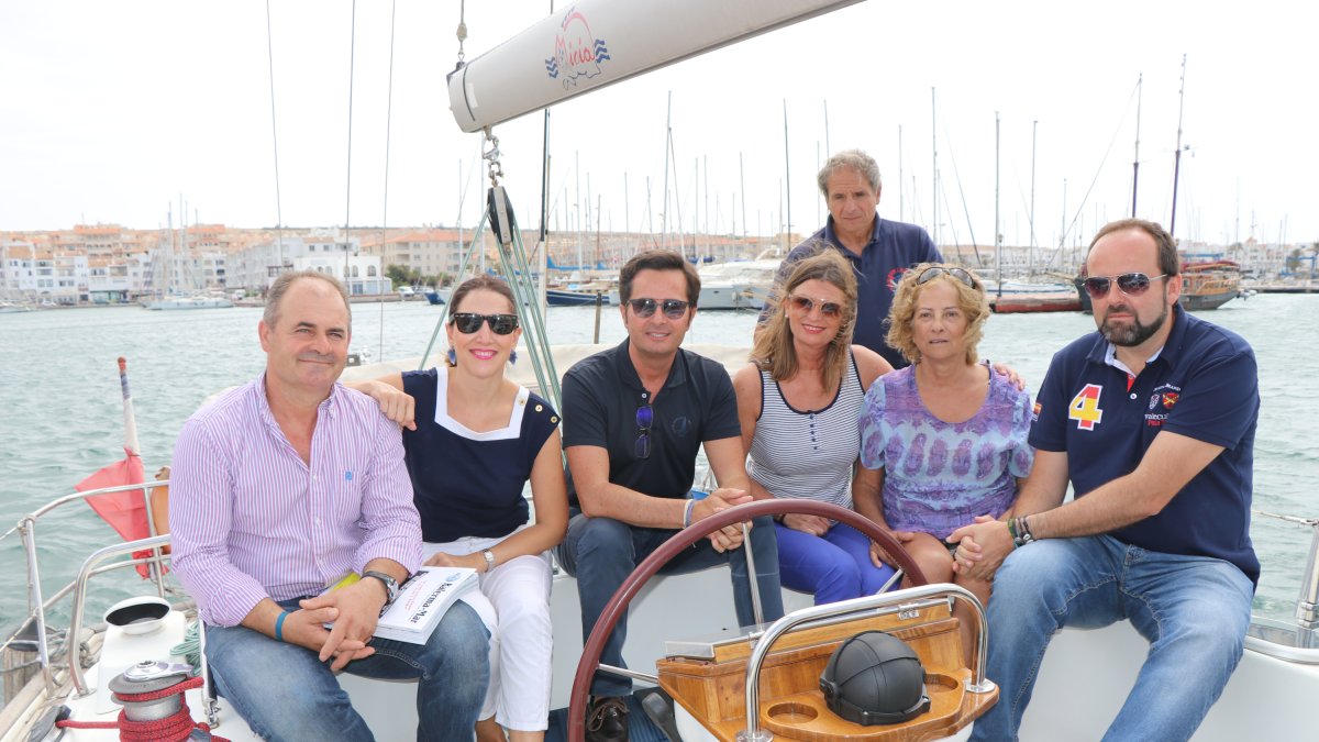 Presentación de las actividades de verano a bordo de un velero.