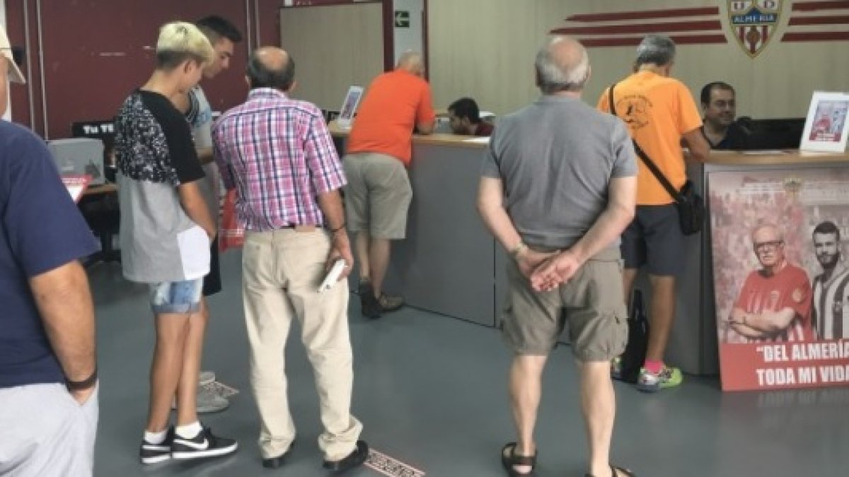 La venta de abonos se anima.